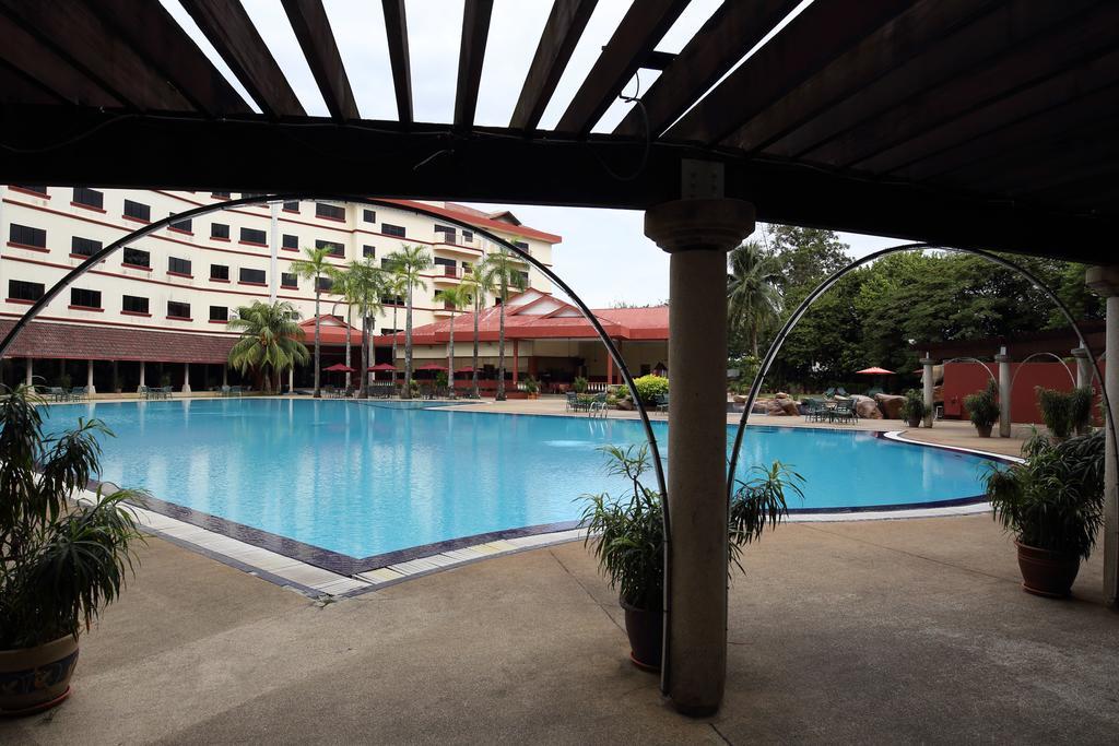 Swiss-Inn Sungai Petani Exterior photo